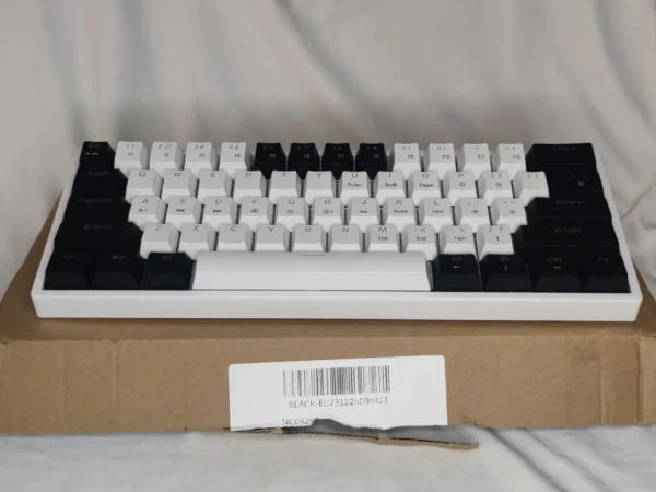 Teclado Mecánico Compacto Blanco y Negro, Retroiluminado